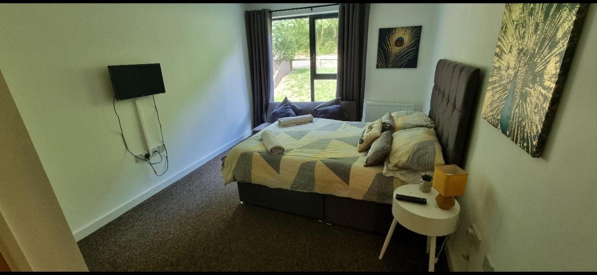 Brentwood Town Retreat - Large 2 Bedroom Apartment 部屋 写真